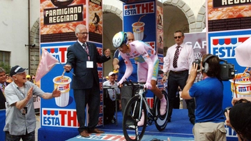 From Saronni to Pinotti, when the race touched the Municipality