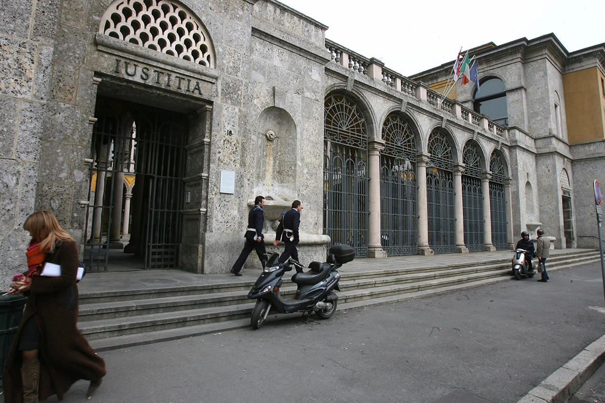 Il tribunale di Monza, dove si terrà il processo nei confronti dei truffatori
