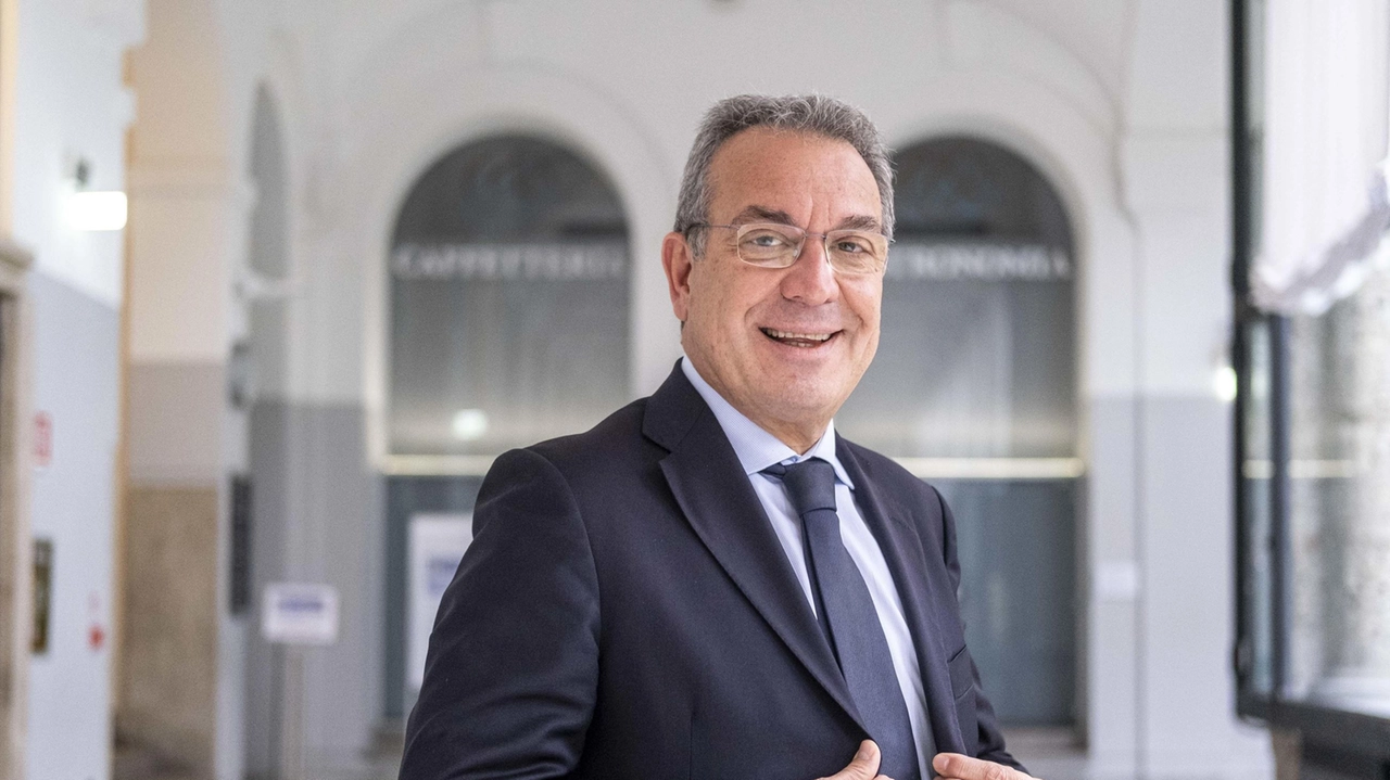 Fnm respinge accuse di Milano Serravalle, minacce legali in vista. Polemiche tra dirigenti e politici lombardi. Richieste di chiarimenti e dubbi sul piano strategico. Fnm respinge accuse di Milano Serravalle, minacce legali in vista. Polemiche tra dirigenti e politici lombardi. Richieste di chiarimenti e dubbi sul piano strategico.