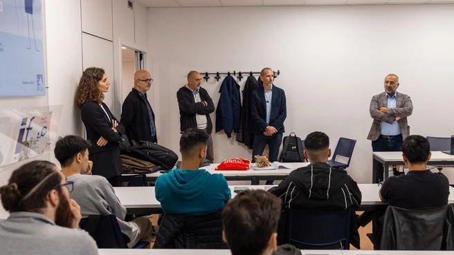 A Milano nasce un percorso post-diploma in apprendistato per tecnici progettisti, per colmare la richiesta di profili qualificati nel settore immobiliare. Un'iniziativa di Gi Group e Lombardini22 per formare nuovi professionisti specializzati. A Milano nasce un percorso post-diploma in apprendistato per tecnici progettisti, per colmare la richiesta di profili qualificati nel settore immobiliare. Un'iniziativa di Gi Group e Lombardini22 per formare nuovi professionisti specializzati.