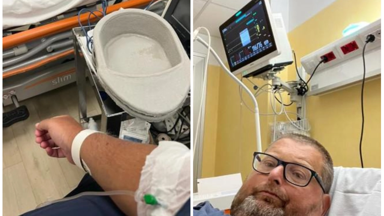 Mario Adinolfi in ospedale, le foto postate su Instagram Mario Adinolfi in ospedale, le foto postate su Instagram