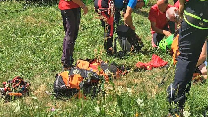 L’elisoccorso di Sondrio è riuscito ad individuare i due alpinisti L’elisoccorso di Sondrio è riuscito ad individuare i due alpinisti