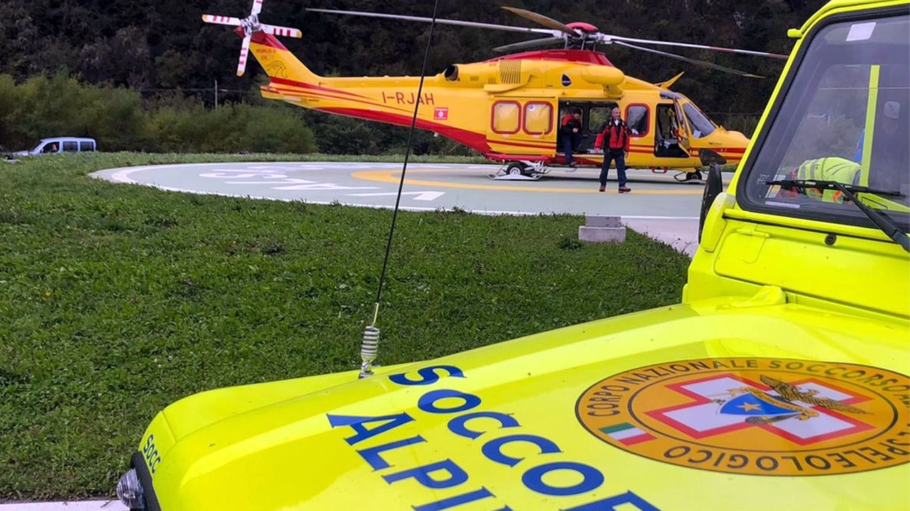 Soccorso alpino e 118 in azione per un incidnete in montagna Soccorso alpino e 118 in azione per un incidnete in montagna