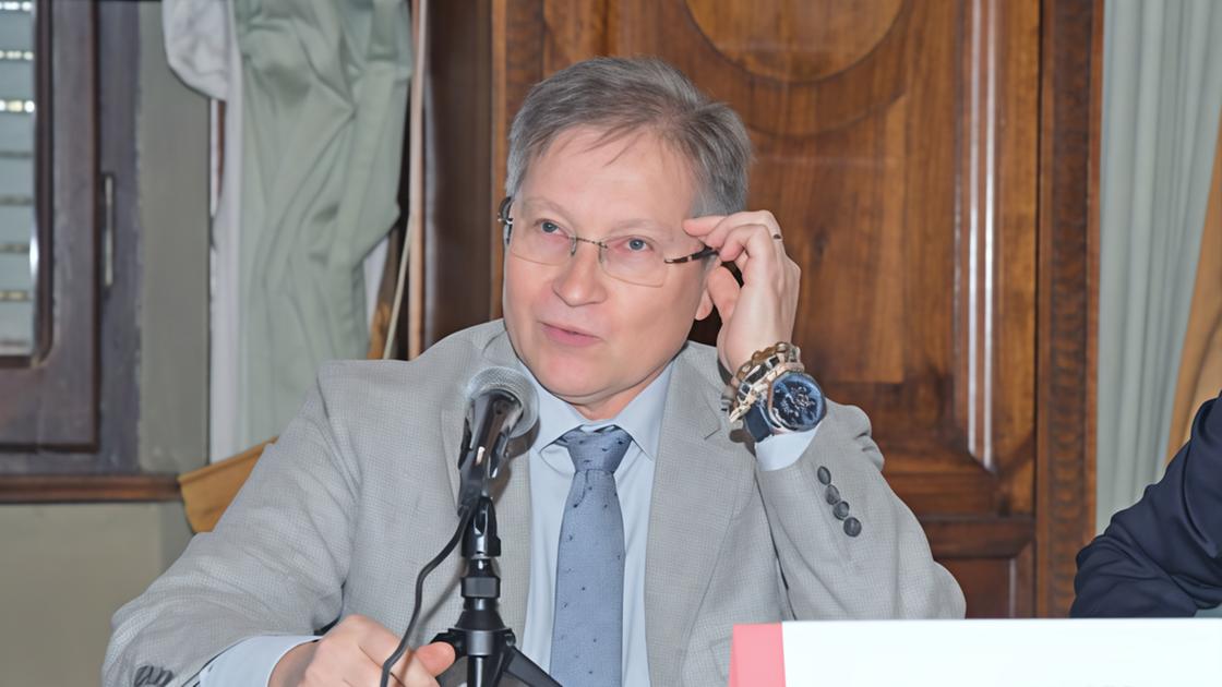 Prudenti sì, allarmati no : "Non è un nuovo Covid. Dalle zanzare ci si difende" Prudenti sì, allarmati no : "Non è un nuovo Covid. Dalle zanzare ci si difende"