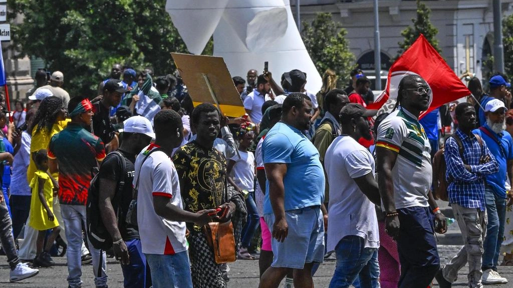 Possibile Dpcm con quote di ingressi di migranti in Cdm domani Possibile Dpcm con quote di ingressi di migranti in Cdm domani