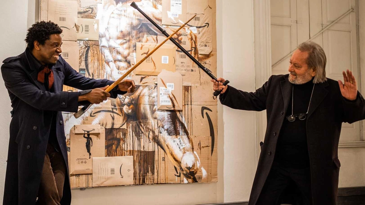 L’artista Afran e il direttore del Museo Scalvini Cristiano Plicato all’interno di Villa Tittoni a Desio L’artista Afran e il direttore del Museo Scalvini Cristiano Plicato all’interno di Villa Tittoni a Desio