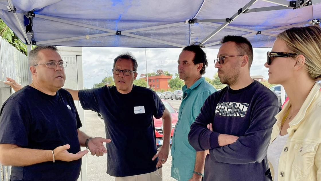 Operaio licenziato per una svista sulla 104, ha una moglie invalida e due figli: “Non dormo la notte” Operaio licenziato per una svista sulla 104, ha una moglie invalida e due figli: “Non dormo la notte”