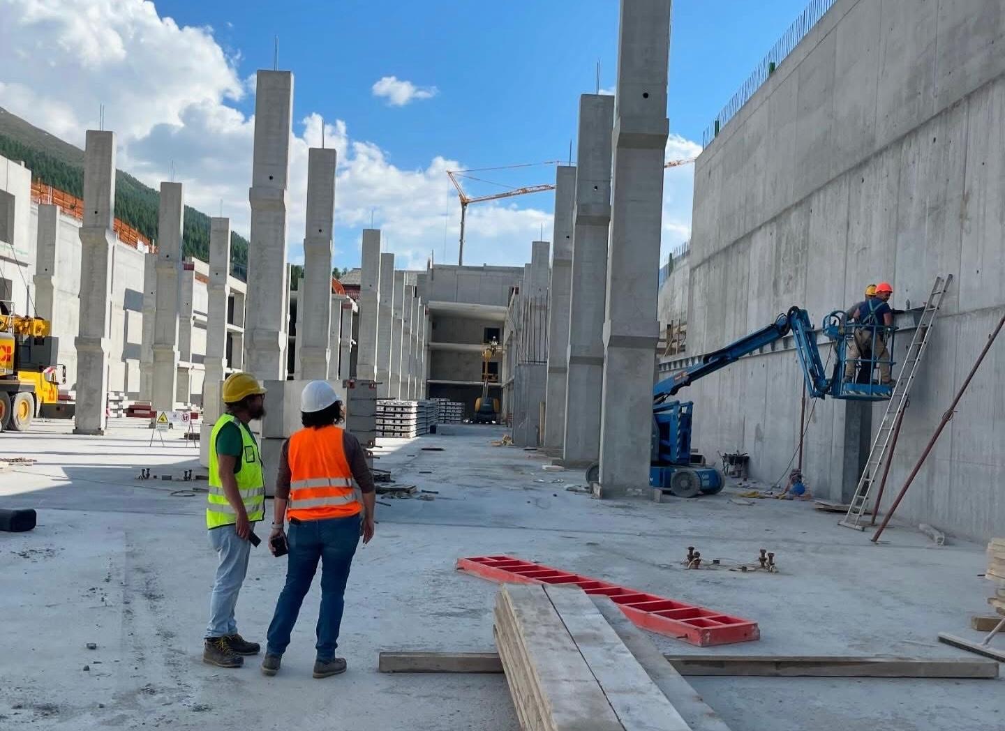 Olimpiadi Milano Cortina 2026, il ministro Abodi a Livigno e Bormio: “Visitare i cantieri valorizza l’impegno di chi lavora” Olimpiadi Milano Cortina 2026, il ministro Abodi a Livigno e Bormio: “Visitare i cantieri valorizza l’impegno di chi lavora”