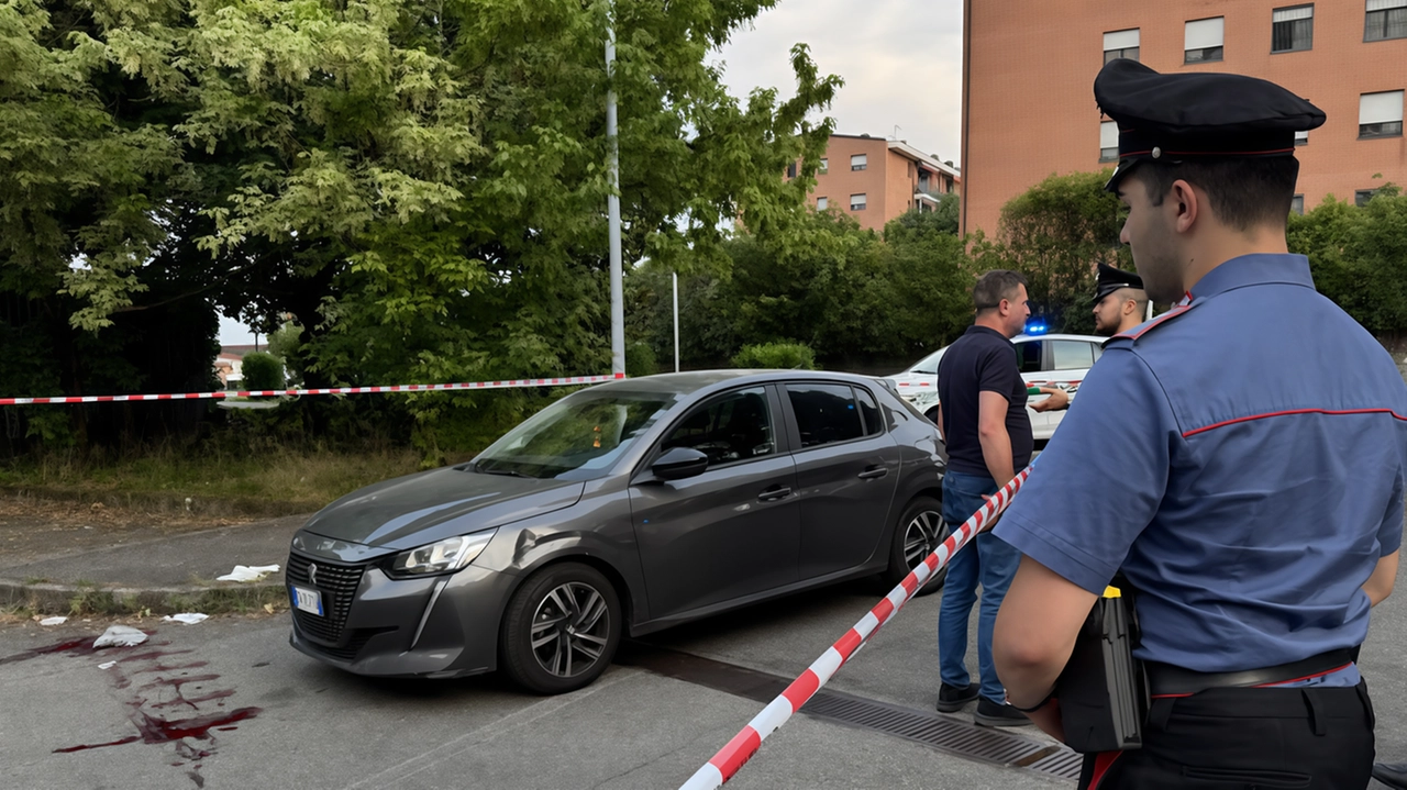 Il giovane è accusato di tentato omicidio nei confronti dell’ex amico. La vittima si era presentata all’incontro con il padre, per chiarire. Il giovane è accusato di tentato omicidio nei confronti dell’ex amico. La vittima si era presentata all’incontro con il padre, per chiarire.