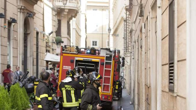 Esplosione in un palazzo a Misano di Gera d’Adda per una fuga di gas: le due donne che vivevano nell’appartamento miracolosamente illese (goto generica) Esplosione in un palazzo a Misano di Gera d’Adda per una fuga di gas: le due donne che vivevano nell’appartamento miracolosamente illese (goto generica)