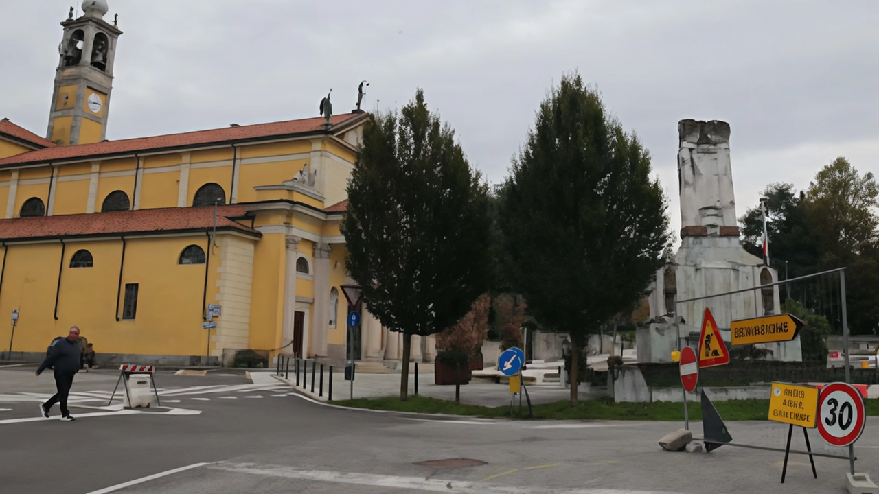 A Besana Brianza sono in corso lavori di restyling per le piazze Corti e Cuzzi e via Dante, con l'obiettivo di migliorare la viabilità e la fruibilità degli spazi pubblici. Il progetto, sostenuto con fondi del Pnrr, mira a valorizzare il centro storico. A Besana Brianza sono in corso lavori di restyling per le piazze Corti e Cuzzi e via Dante, con l'obiettivo di migliorare la viabilità e la fruibilità degli spazi pubblici. Il progetto, sostenuto con fondi del Pnrr, mira a valorizzare il centro storico.