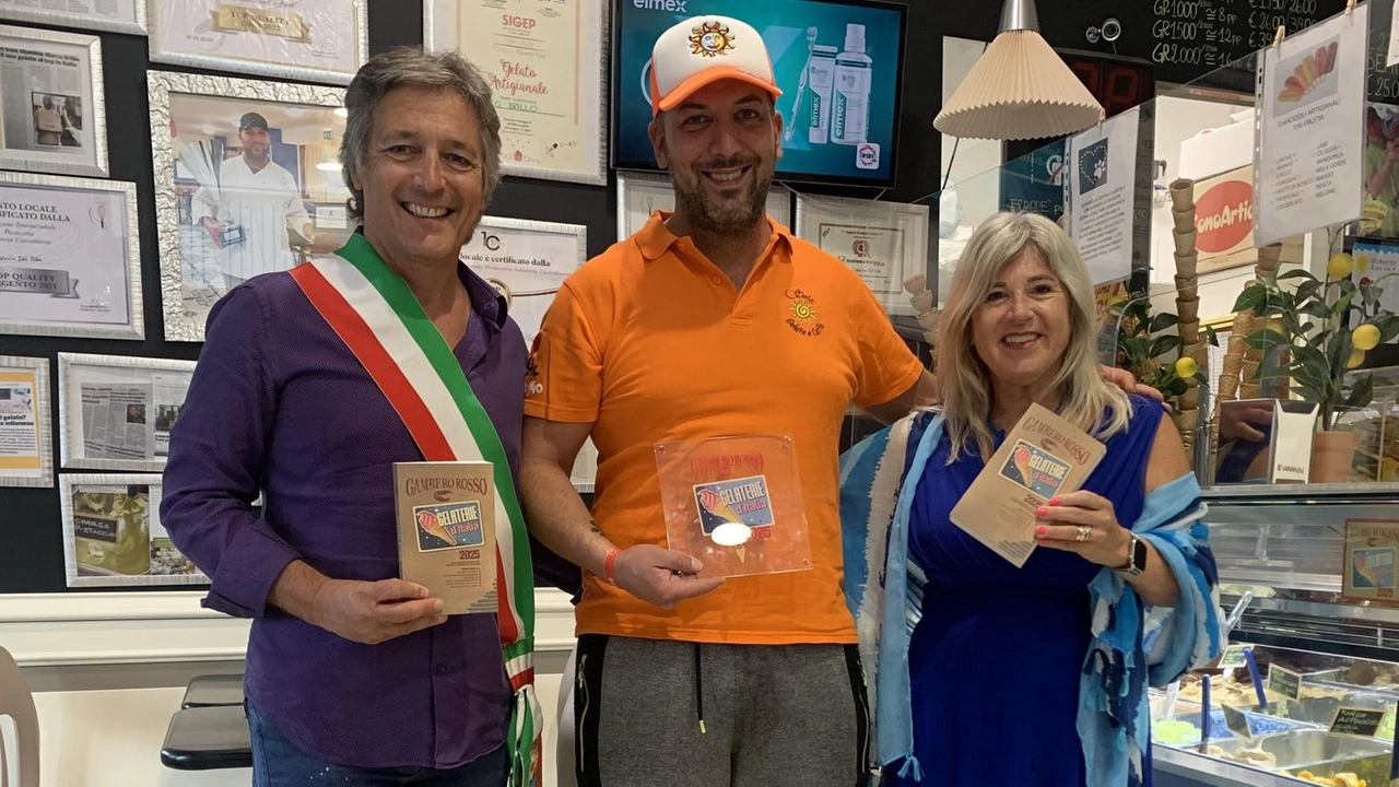 Ennesimo riconoscimento per Marco Iirillo, titolare della Gelateria del Sole di viale Brianza 72