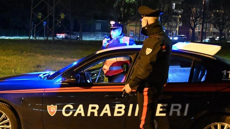 Era pronto a rubare un carro funebre, anzi a rubarne tre. Per questo un insospettabile ragazzo di 23 anni di... Era pronto a rubare un carro funebre, anzi a rubarne tre. Per questo un insospettabile ragazzo di 23 anni di...