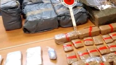 Le cessioni di marijuana e hascisc del gruppo comasco potevano essere minime, ma anche di entità rilevante: come quella del... Le cessioni di marijuana e hascisc del gruppo comasco potevano essere minime, ma anche di entità rilevante: come quella del...