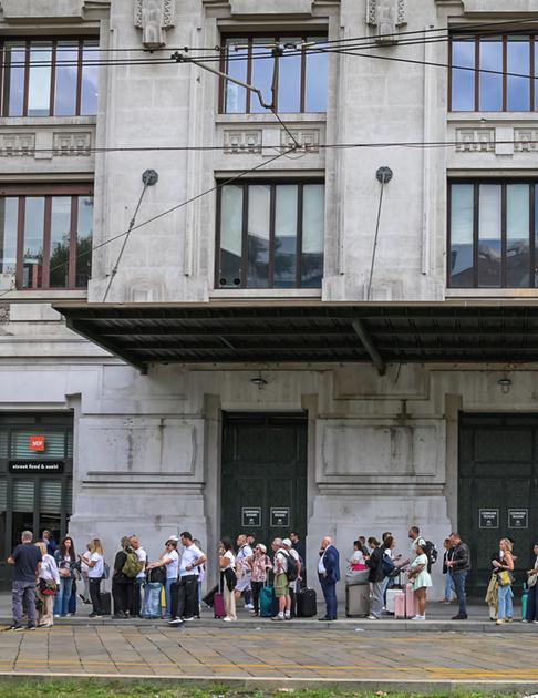 La protesta dei tassisti. Blocchi tra la Centrale e l’aeroporto di Linate: "Basta con gli abusivi"