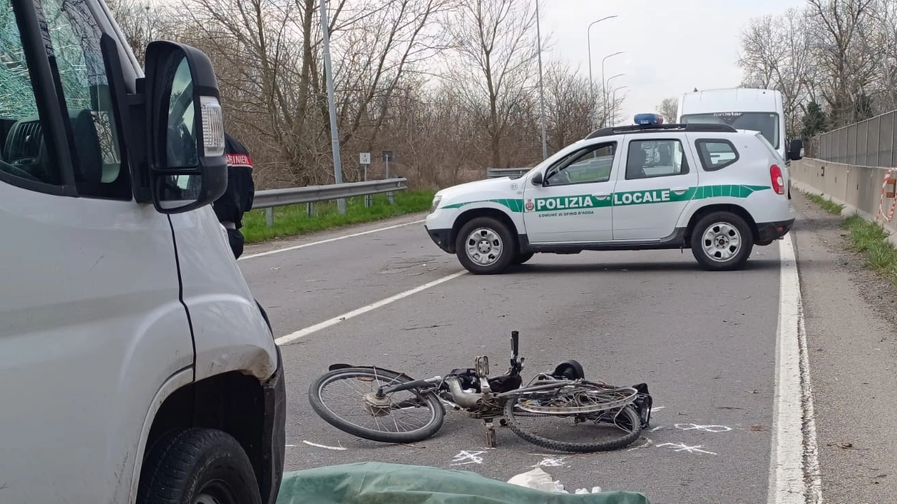 L’incidente lungo la strada che collega Zelo Buon Persico con Spino d'Adda, tra lodigiano e cremasco L’incidente lungo la strada che collega Zelo Buon Persico con Spino d'Adda, tra lodigiano e cremasco