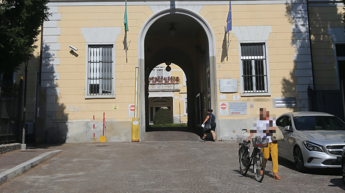 Problemi strutturali hanno spinto l’Azienda a trasferire i reparti, prima cardio e pneumo riabilitazione, poi neuroriabilitazione, in vista di un restyling da 4,9 milioni Problemi strutturali hanno spinto l’Azienda a trasferire i reparti, prima cardio e pneumo riabilitazione, poi neuroriabilitazione, in vista di un restyling da 4,9 milioni