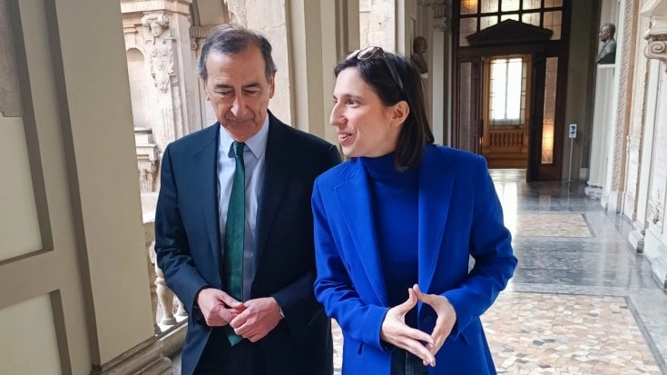 Il sindaco Giuseppe Sala e la segretaria del Pd Elly Schlein durante un incontro a Palazzo Marino