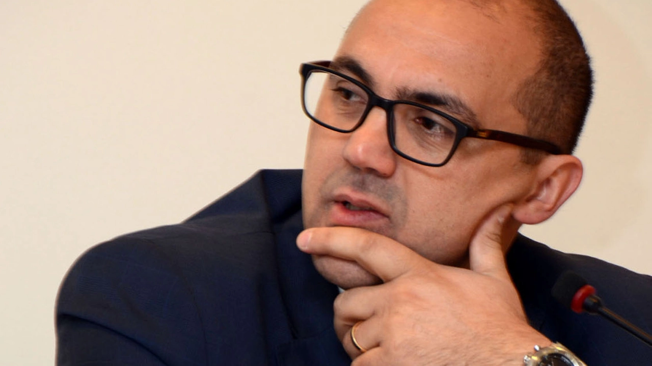 Il consigliere regionale Gian Mario Fragomeli ha posto l’attenzione sul forte impatto della strada Il consigliere regionale Gian Mario Fragomeli ha posto l’attenzione sul forte impatto della strada