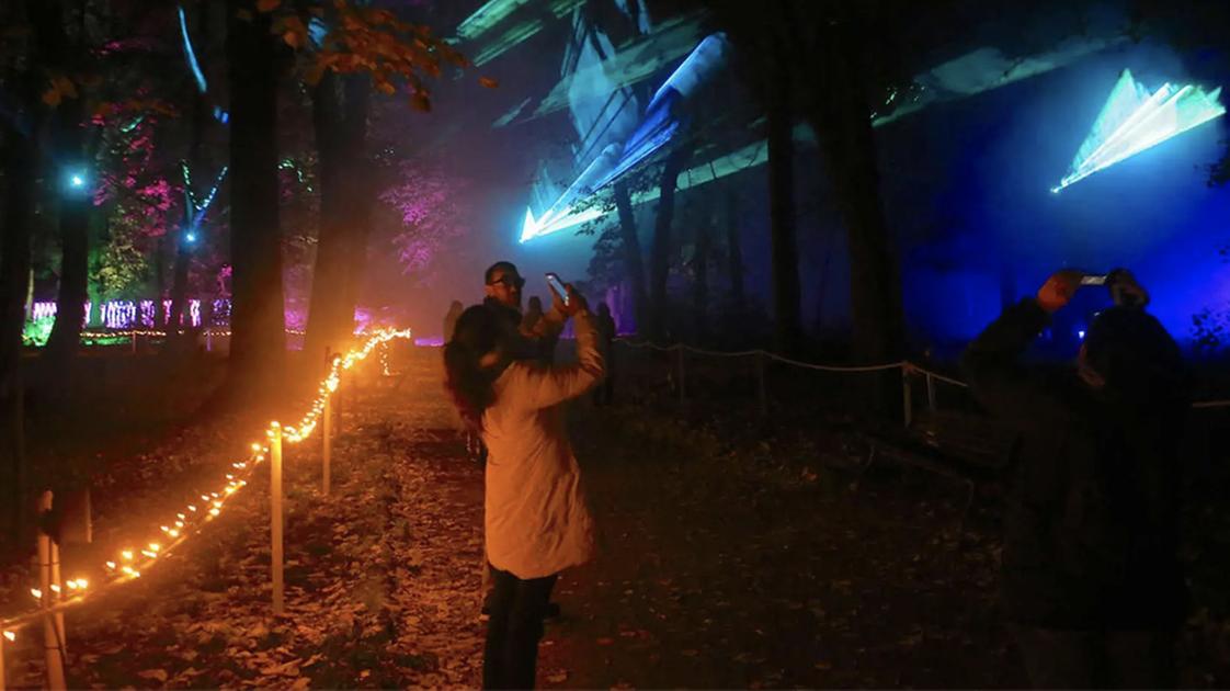 Giardini Reali “danneggiati” dal festival di luci: scatta l’esposto in procura Giardini Reali “danneggiati” dal festival di luci: scatta l’esposto in procura
