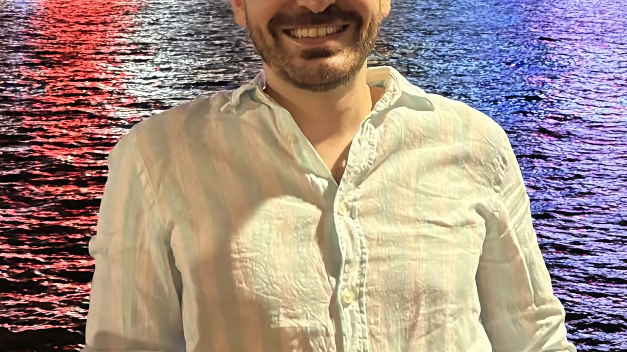 Lorenzo Vismara, 35 anni, è morto in un incidente sulla provinciale 1, nel Varesotto Lorenzo Vismara, 35 anni, è morto in un incidente sulla provinciale 1, nel Varesotto