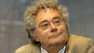 Maurizio Cucchi esplora le strade di Milano, da via Alessandria a via Vigevano, raccontando incontri e luoghi suggestivi come la libreria "Città Possibile". Maurizio Cucchi esplora le strade di Milano, da via Alessandria a via Vigevano, raccontando incontri e luoghi suggestivi come la libreria "Città Possibile".