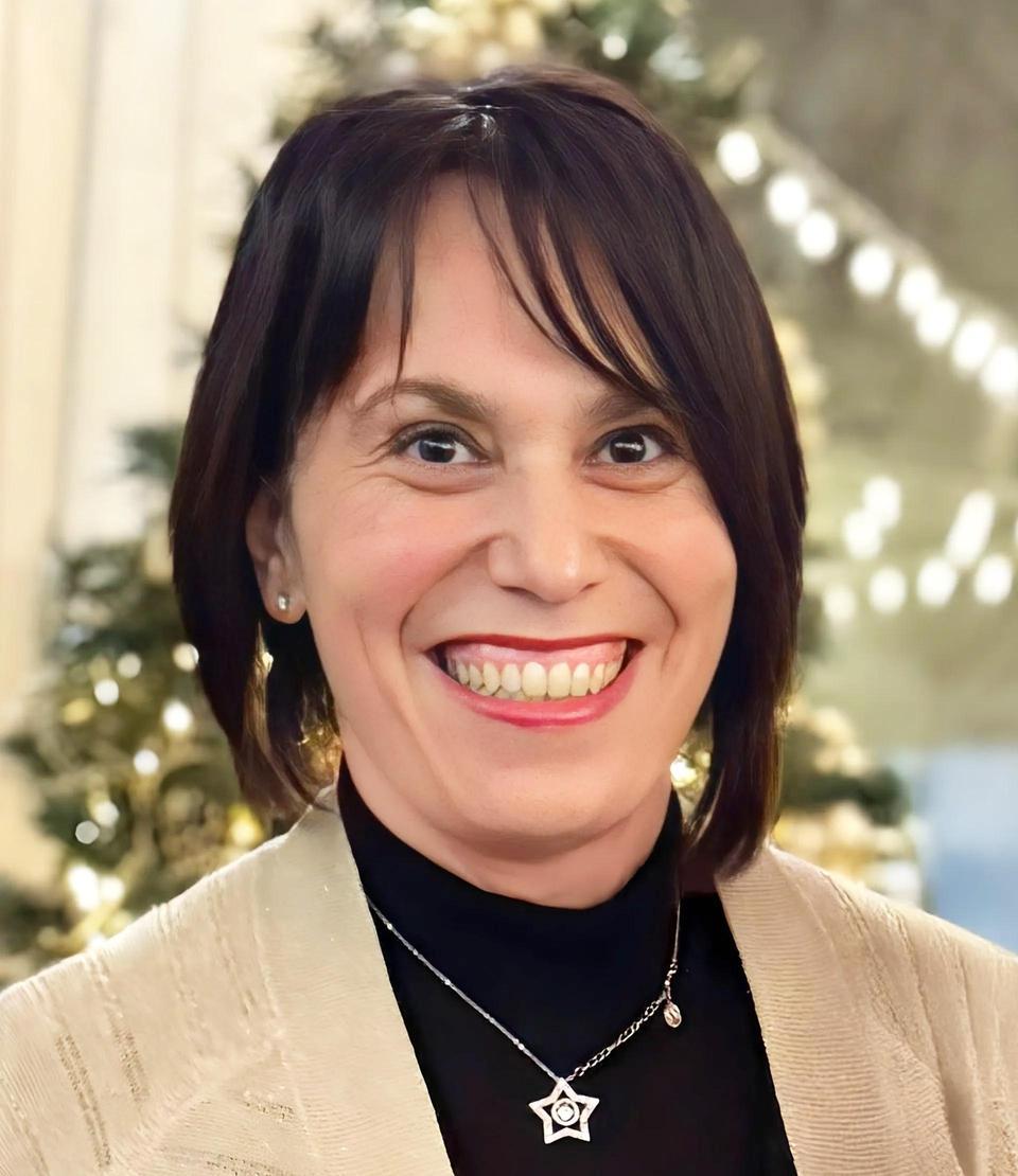 Prof sbalzata dalla moto. L’ultimo saluto a Nadia Prof sbalzata dalla moto. L’ultimo saluto a Nadia