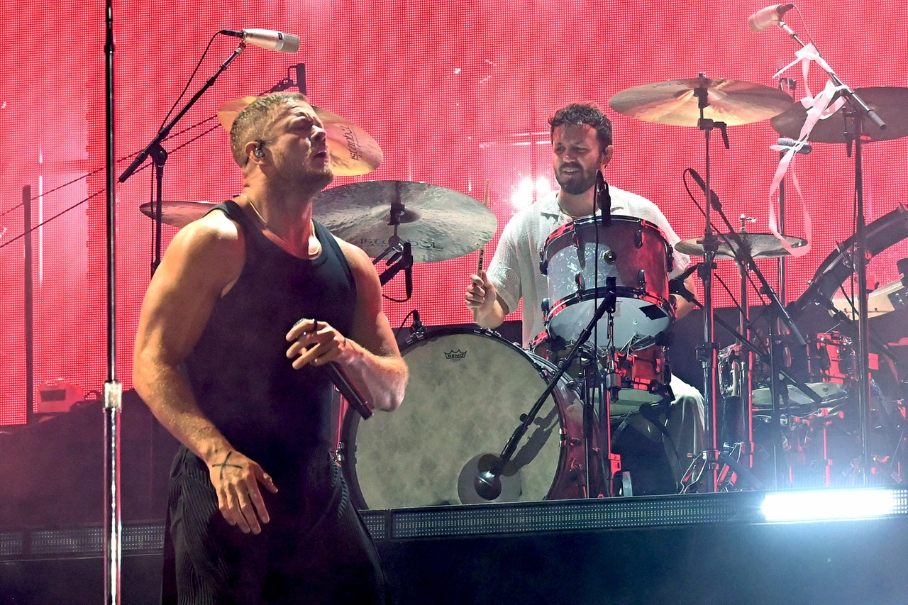 IMAGINE DRAGONS