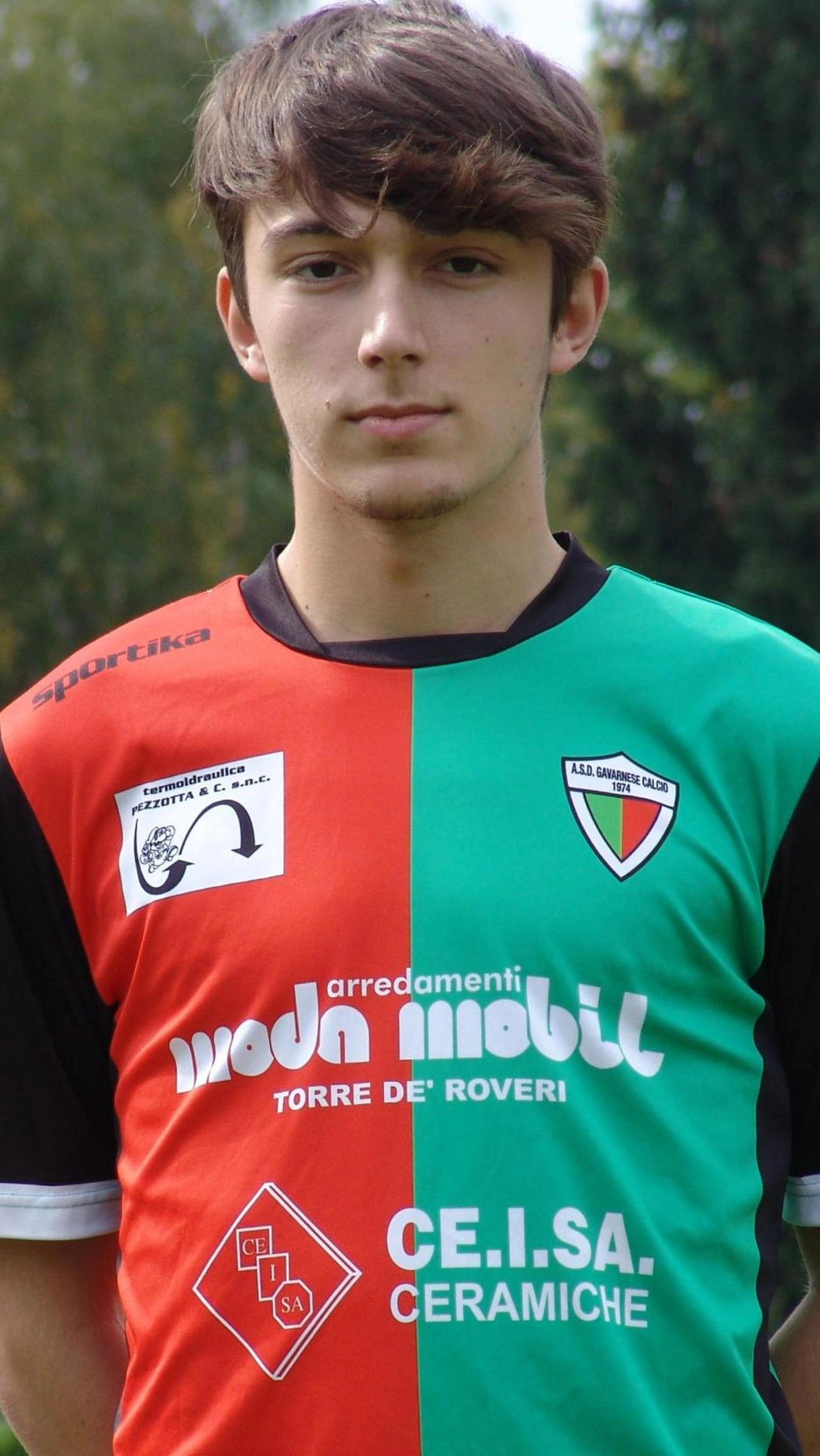 Un' immagine di Riccardo Claris con la maglia della Gavardese