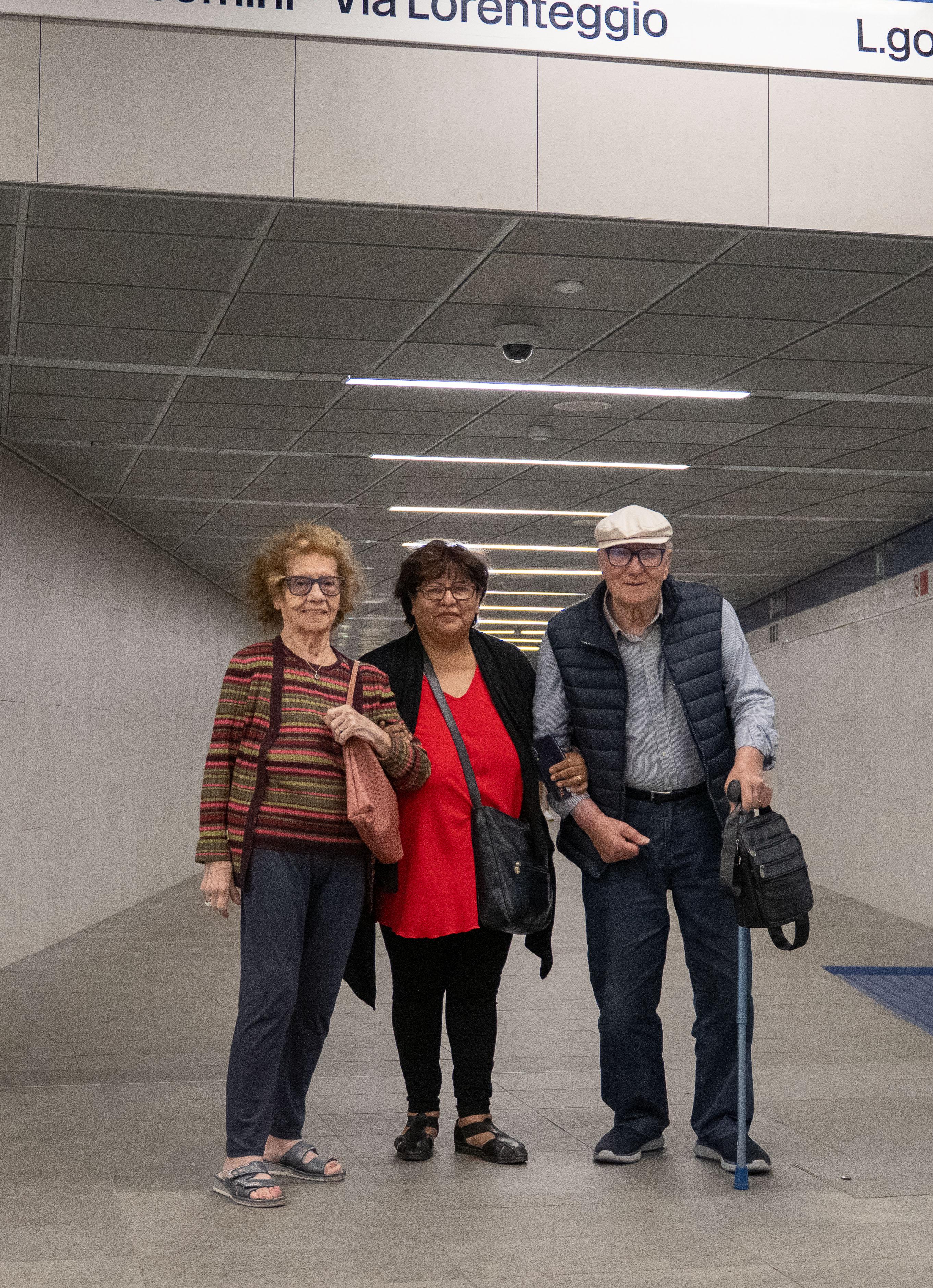 A 94 anni “debutta” sulla linea blu: “Il mio primo viaggio, ma tornerò. Com’è cambiata Milano” A 94 anni “debutta” sulla linea blu: “Il mio primo viaggio, ma tornerò. Com’è cambiata Milano”
