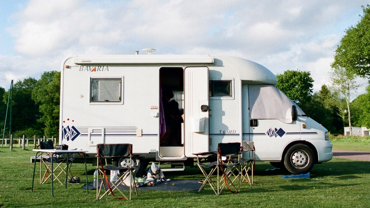 La carenza di posti letto a Milano e in provincia di Sondrio e i costi dei pernottamenti alle stelle stanno rilanciando soluzioni “alternative” come caravan, camper e motor home La carenza di posti letto a Milano e in provincia di Sondrio e i costi dei pernottamenti alle stelle stanno rilanciando soluzioni “alternative” come caravan, camper e motor home