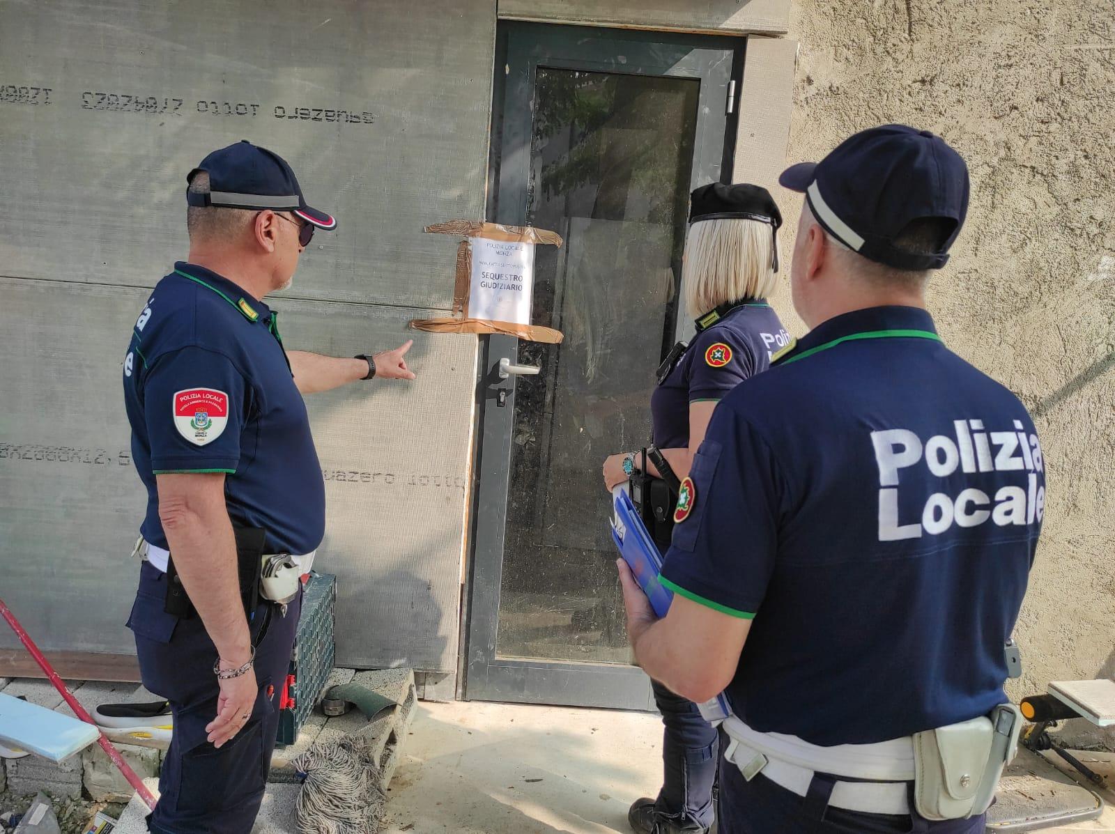 monza scoperta la casa fantasma dotata di ogni comfort e nessun permesso