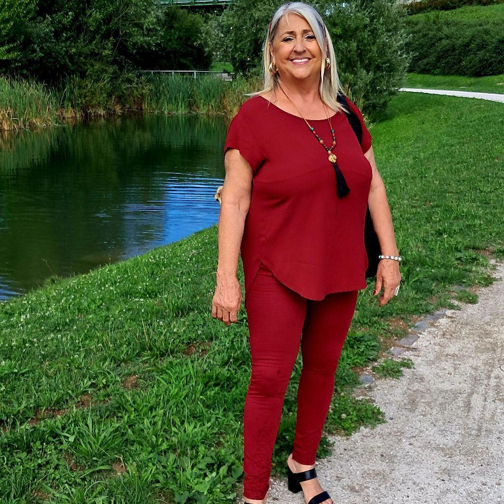 I misteri dietro l’omicidio di Silvana Damato: fendente alla gola ma niente sangue nella vasca, l’incontro con la vicina e il giallo delle chiavi