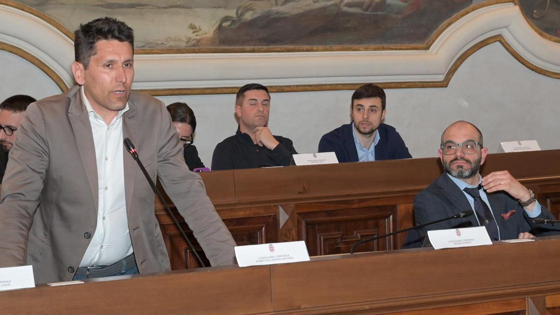 Il campo sinti sempre nella bufera: "Il Comune ha dichiarato il falso"