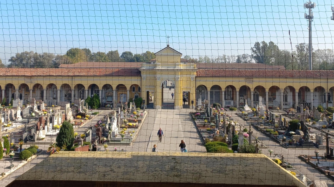 Il Comune di Codogno è pronto ad aprire il borsellino per finanziare interventi di riqualificazione del cimitero e la settimana... Il Comune di Codogno è pronto ad aprire il borsellino per finanziare interventi di riqualificazione del cimitero e la settimana...