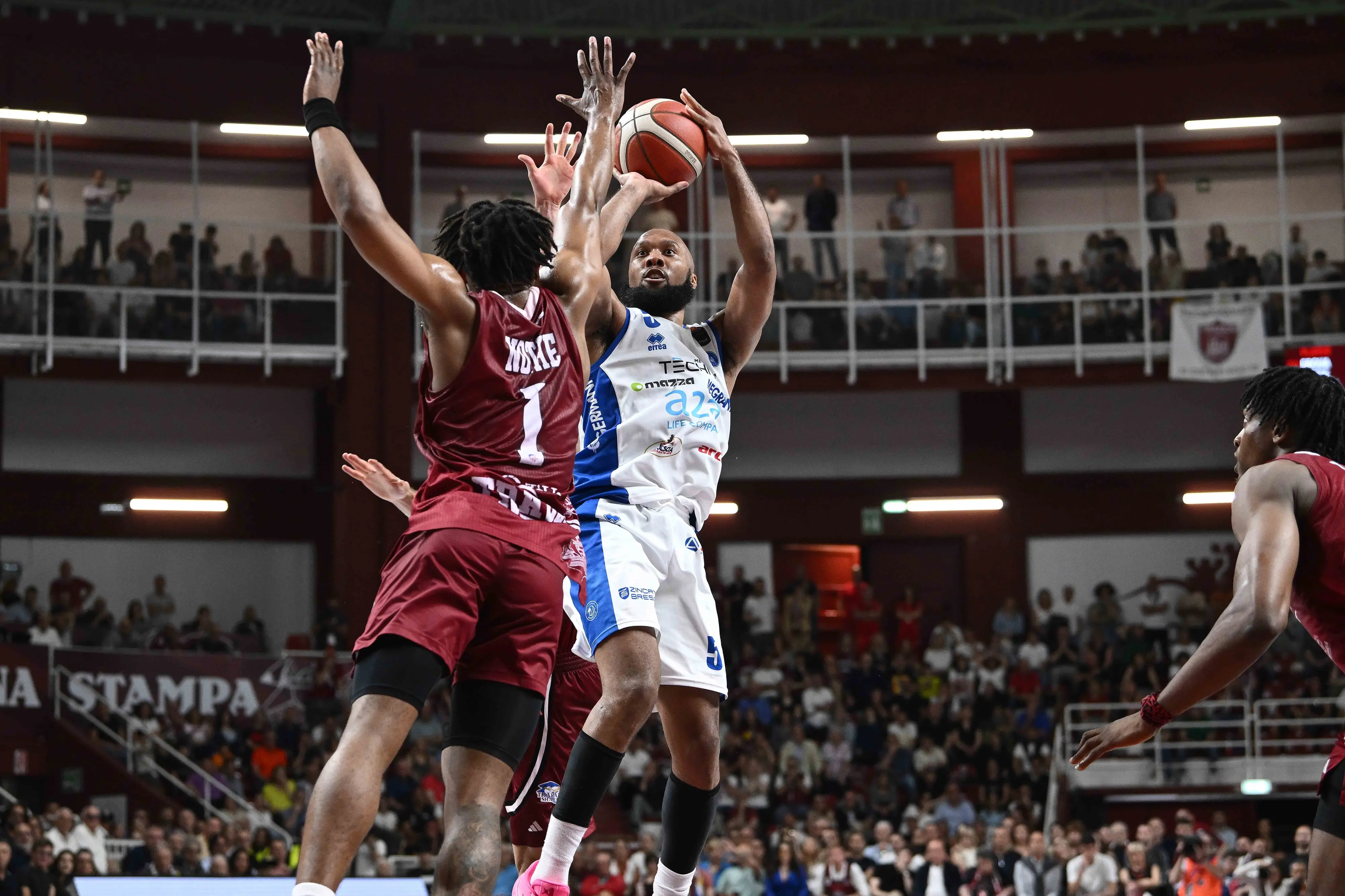 Basket, Serie A: Brescia sbanca Trapani in gara 1 di semifinale