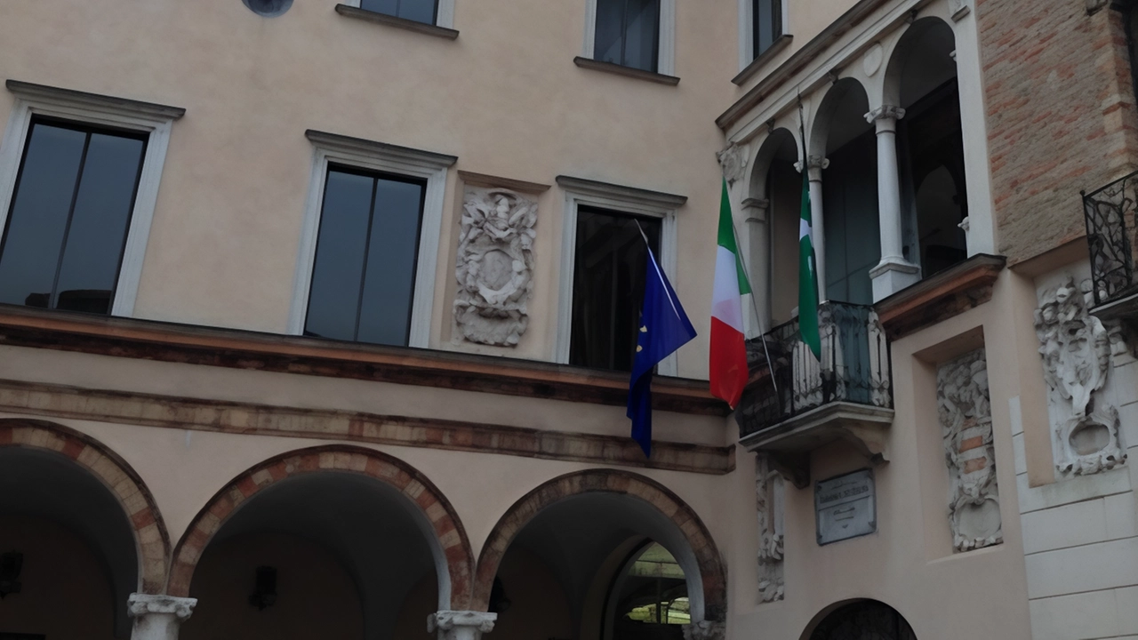 Scambio di proprietà tra Comune di Crema e Regione Lombardia per ex tribunale e complesso Stalloni: manca accordo di programma ma conti tornano quasi alla pari. Soluzione per risolvere impasse durata troppi anni. Scambio di proprietà tra Comune di Crema e Regione Lombardia per ex tribunale e complesso Stalloni: manca accordo di programma ma conti tornano quasi alla pari. Soluzione per risolvere impasse durata troppi anni.