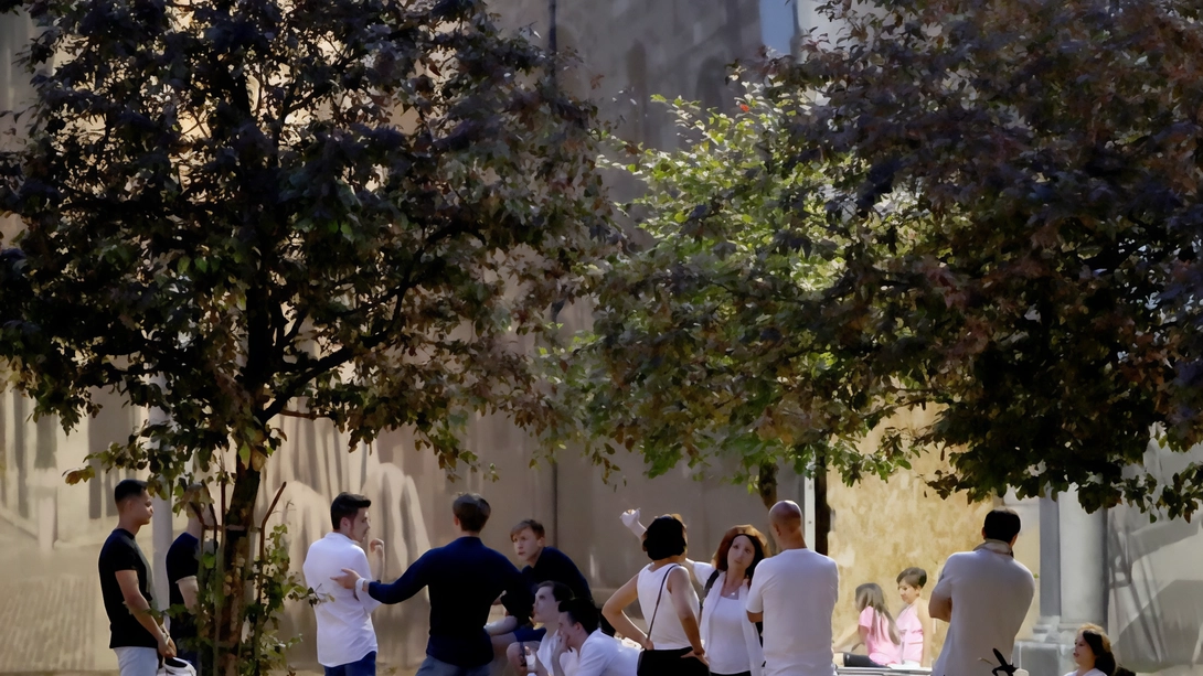 Il nuovo intervento economico del Comune consentirà di prorogare il progetto fino al prossimo 30 giugno. L’iniziativa mette in rete municipi, Ats, associazioni e istituti per intercettare i ragazzi nei loro luoghi d’incontro. Il nuovo intervento economico del Comune consentirà di prorogare il progetto fino al prossimo 30 giugno. L’iniziativa mette in rete municipi, Ats, associazioni e istituti per intercettare i ragazzi nei loro luoghi d’incontro.