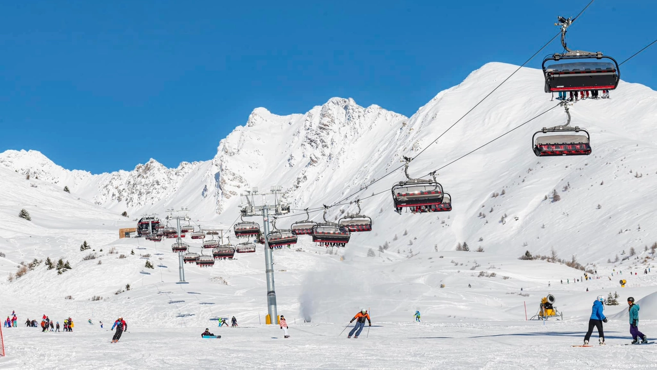 Le montagne sopra Ponte di Legno