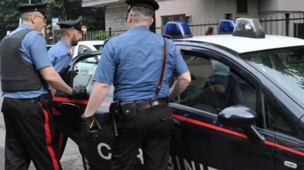 In azione i carabinieri In azione i carabinieri