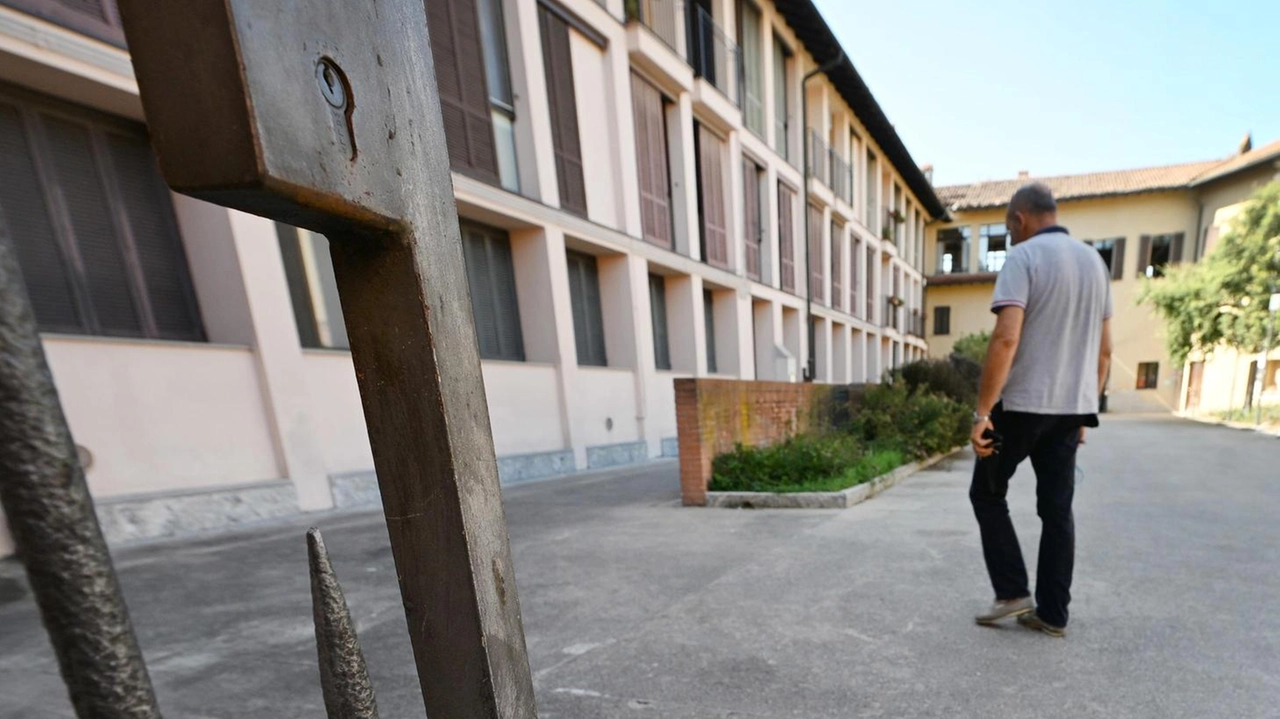 "Il rischio di degrado e di atti di vandalismo è troppo alto". Così il Comune spiega la decisione, con... "Il rischio di degrado e di atti di vandalismo è troppo alto". Così il Comune spiega la decisione, con...