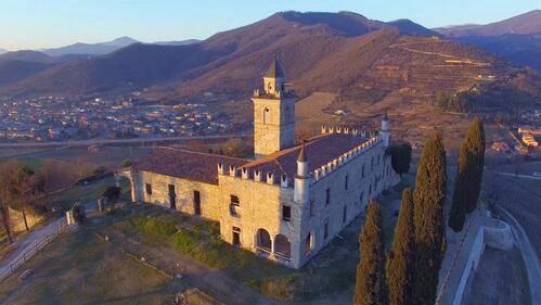 La Chiesa della Santissima di Gussago, ieri ha aperto le sue porte al pubblico per la prima volta dopo un lungo restauro La Chiesa della Santissima di Gussago, ieri ha aperto le sue porte al pubblico per la prima volta dopo un lungo restauro