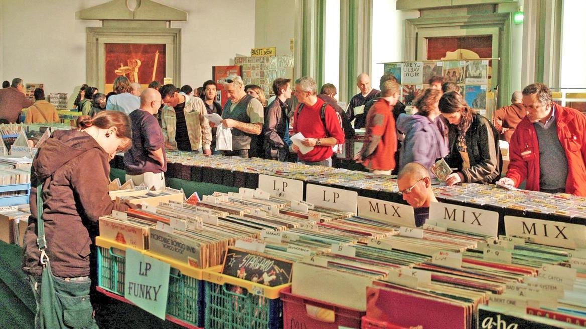 Un evento imperdibile per tutti gli appassionati di collezionismo musicale, che unisce musica, storia e passione. Oggi, dalle 10... Un evento imperdibile per tutti gli appassionati di collezionismo musicale, che unisce musica, storia e passione. Oggi, dalle 10...