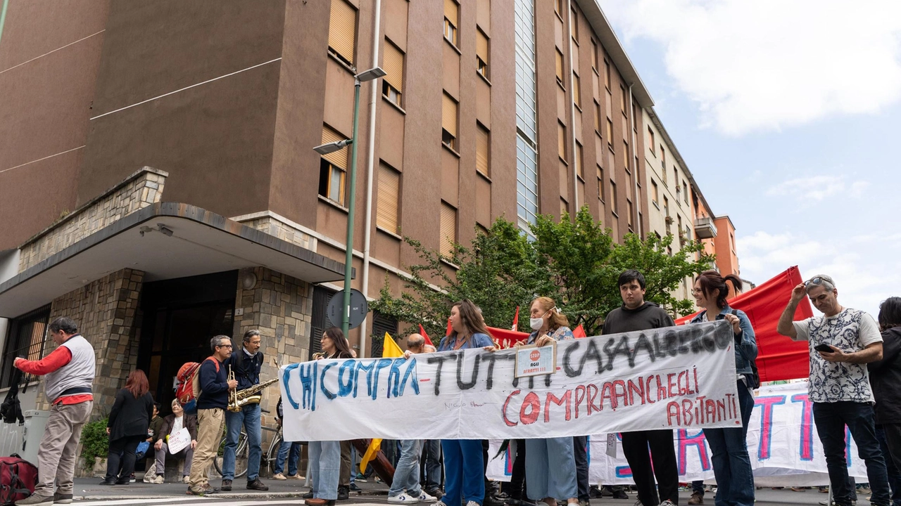 Il 31 luglio, dopo mesi di contestazione, la Casa albergo è stata sgomberata Il 31 luglio, dopo mesi di contestazione, la Casa albergo è stata sgomberata