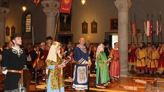 traslazione della croce  la cerimonia slitta a domenica sera per il lutto nazionale