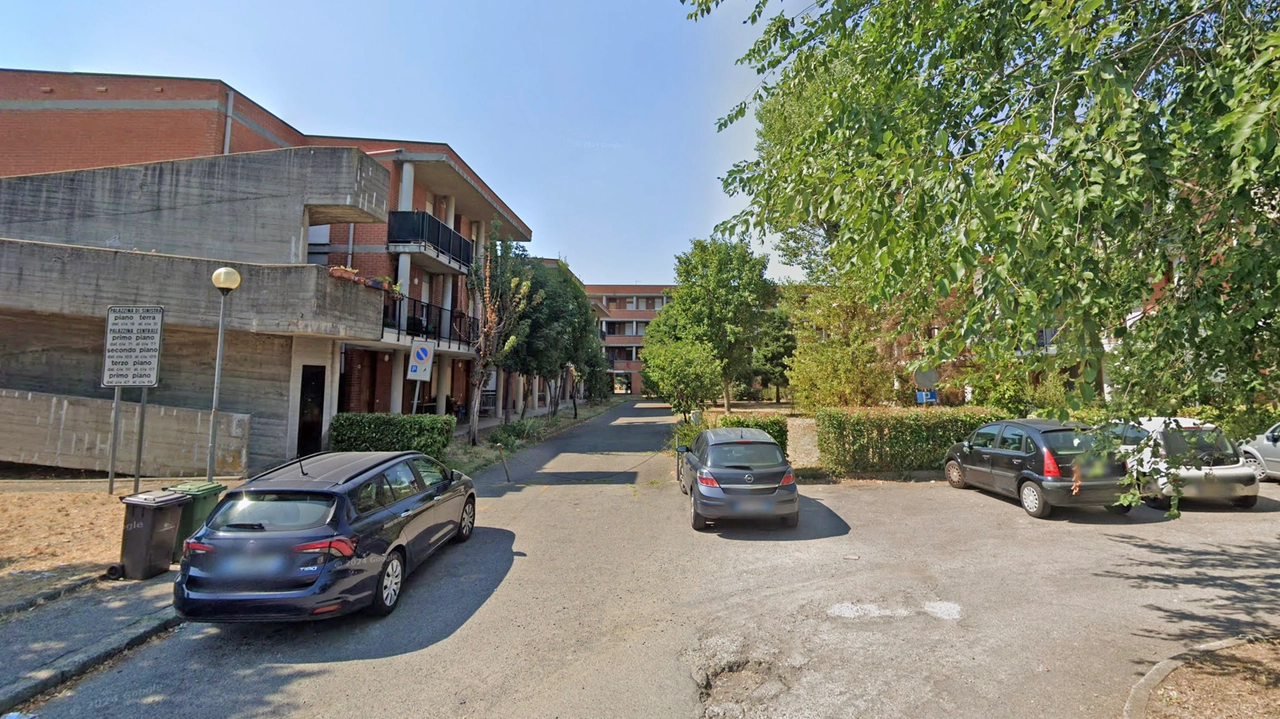 Il complesso delle case Aler di via Toti a Magenta teatro di numerosi atti vandalici Il complesso delle case Aler di via Toti a Magenta teatro di numerosi atti vandalici