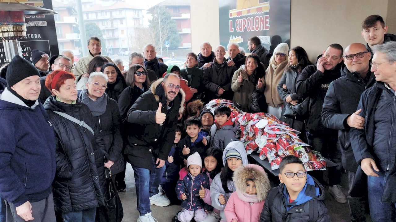 L'iniziativa solidale a Pavia in occasione della Befana L'iniziativa solidale a Pavia in occasione della Befana