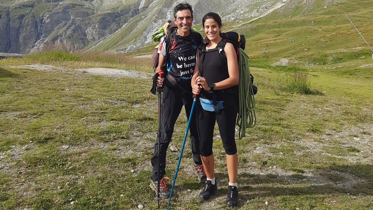 Andrea Galimberti e Sara Stefanelli (Foto profilo facebook) Andrea Galimberti e Sara Stefanelli (Foto profilo facebook)