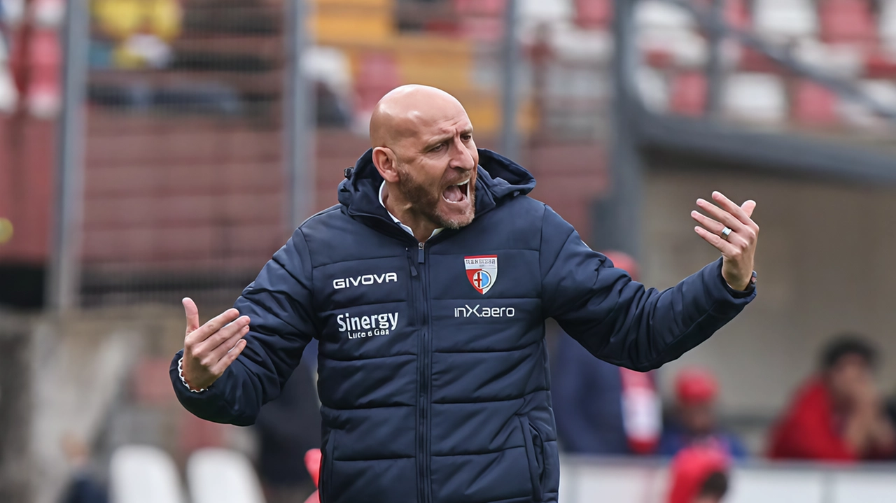 Il Mantova cerca la vittoria decisiva contro la Carrarese per garantirsi la salvezza, con il supporto di 10.000 tifosi al Martelli.