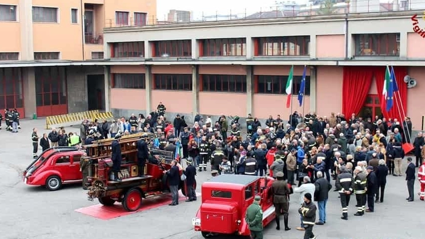 Il comando provinciale dei vigili del fuoco in via Messina a Milano Il comando provinciale dei vigili del fuoco in via Messina a Milano